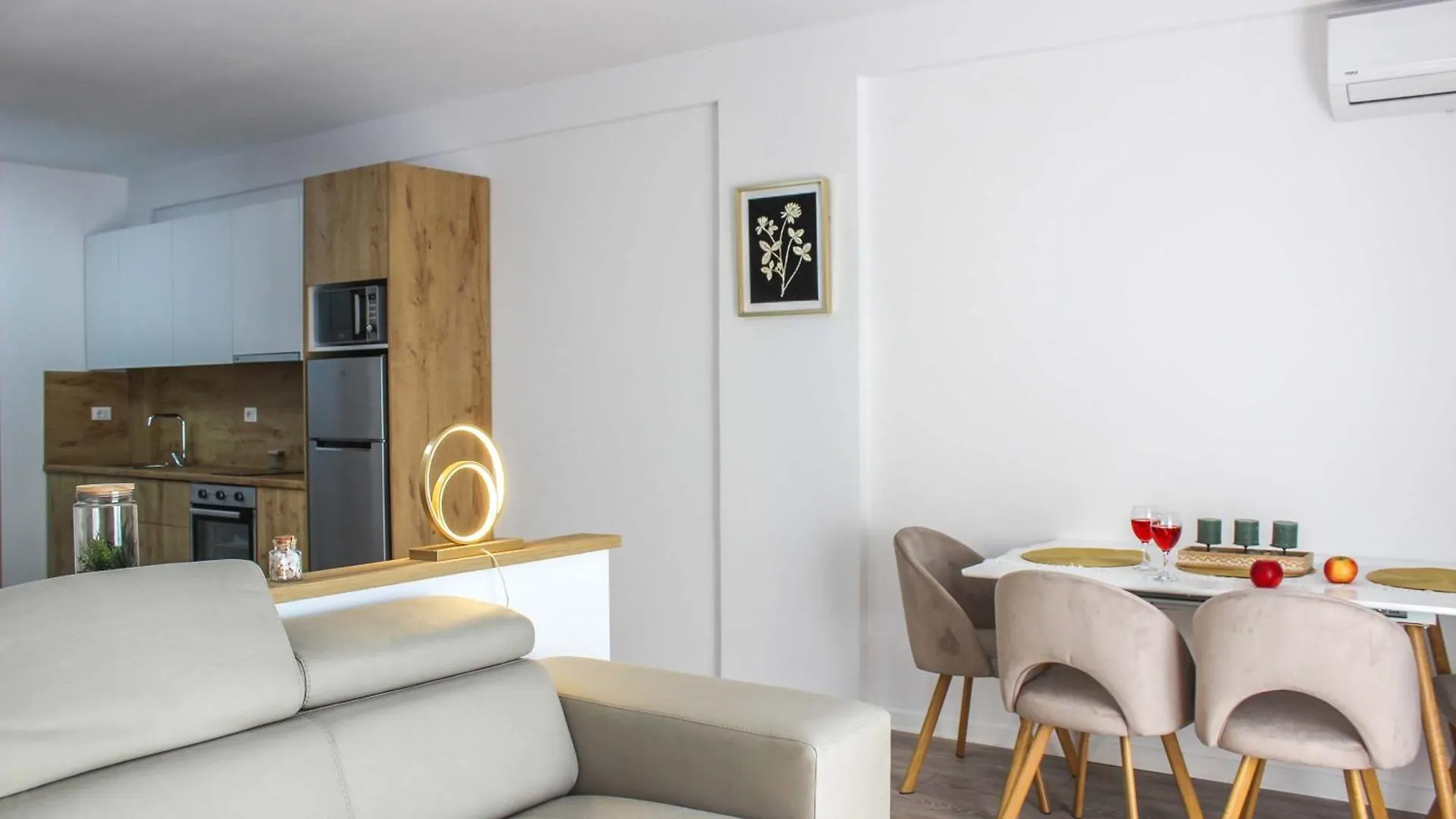 Shkembi Apartment 1262 Golem  0*, Golem (Tirana)