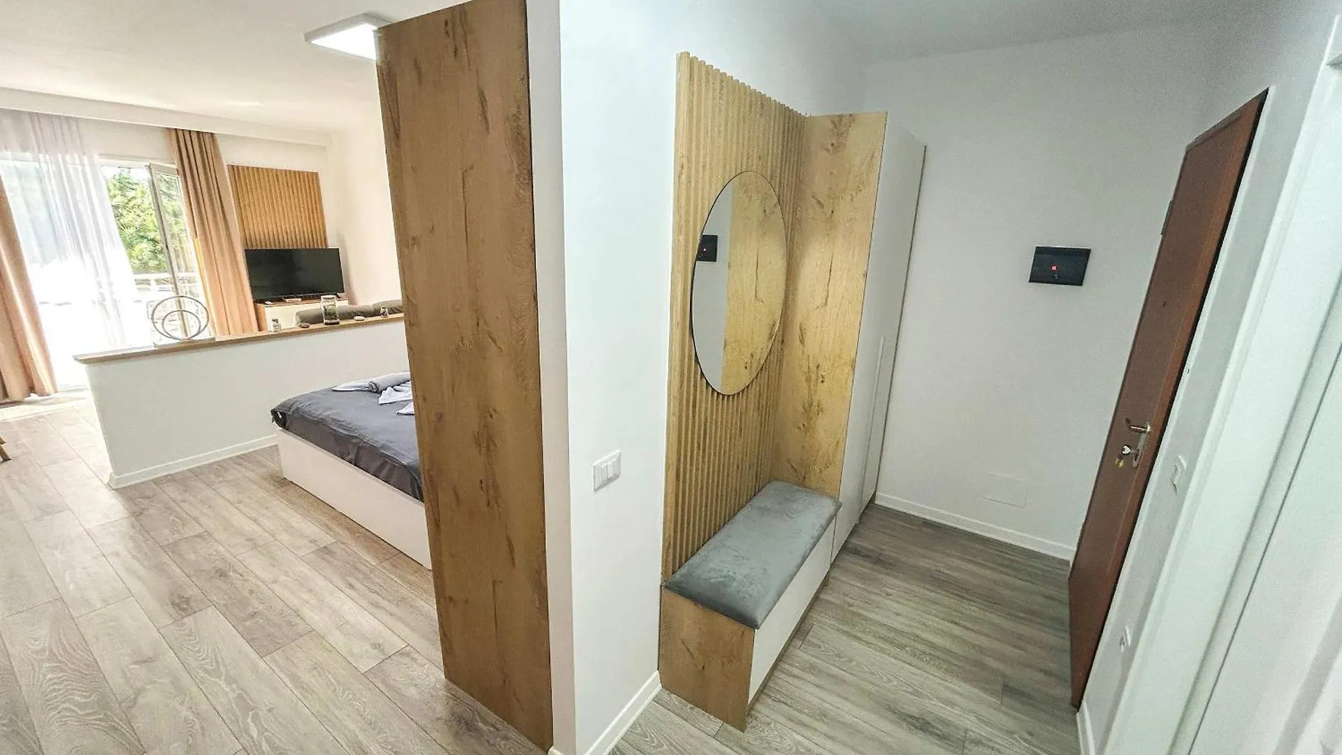 Shkembi Apartment 1262 Golem